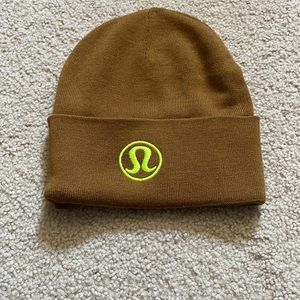 Lululemon gold beanie